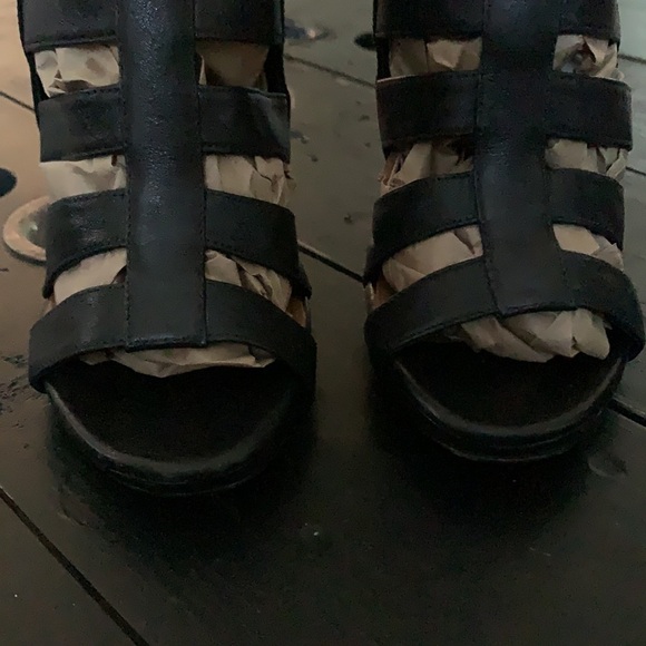 Via SPIGA Nya Black Leather Caged Bootie - Picture 10 of 16